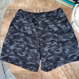 Men’s Lululemon Pacebreaker shorts - 7” inseam